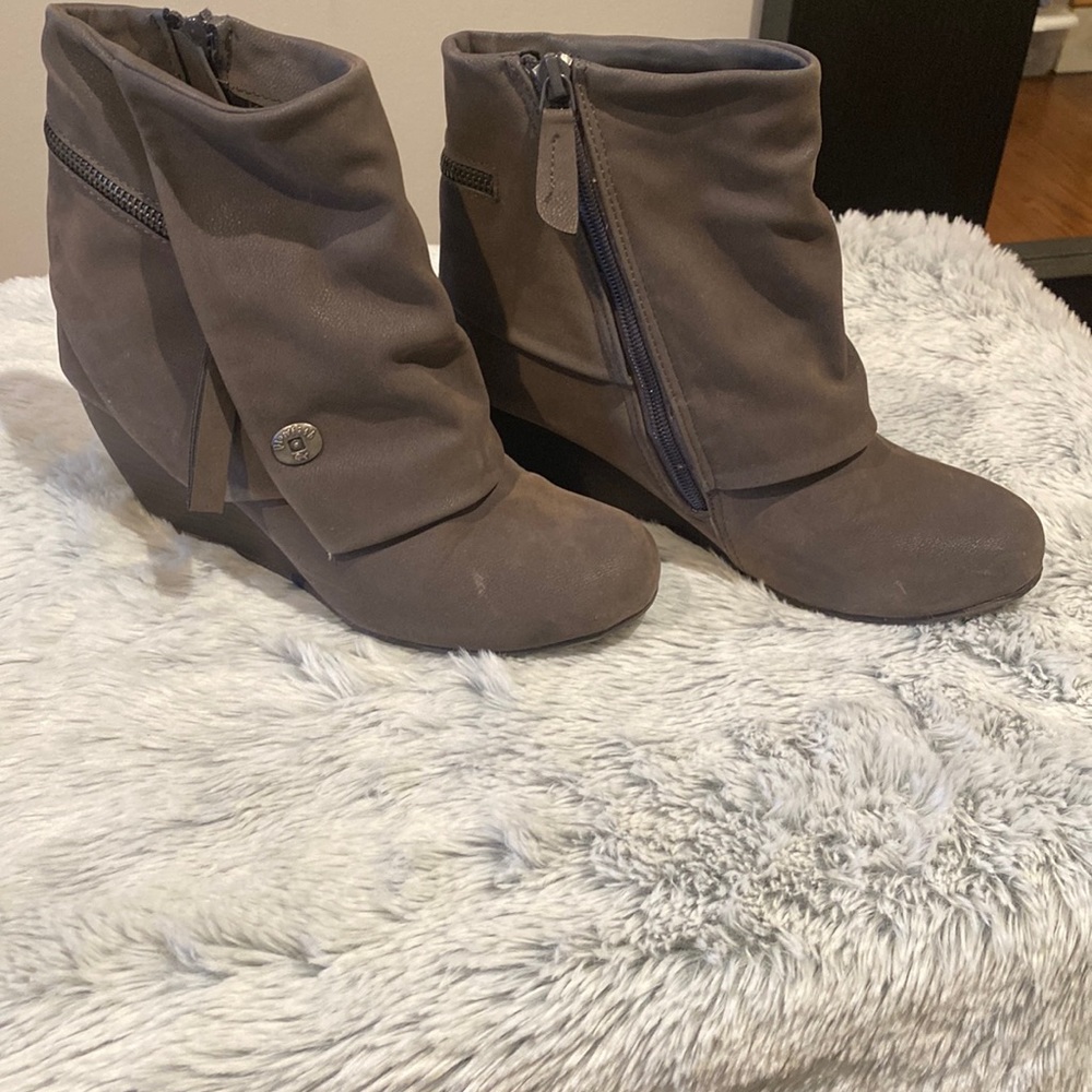 Shoe
